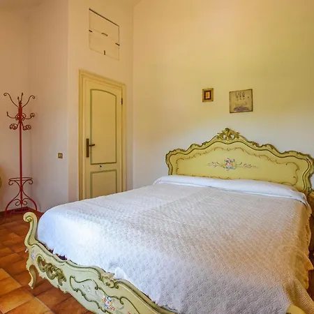 4 Bedroom Pet Friendly In * Pietrasanta