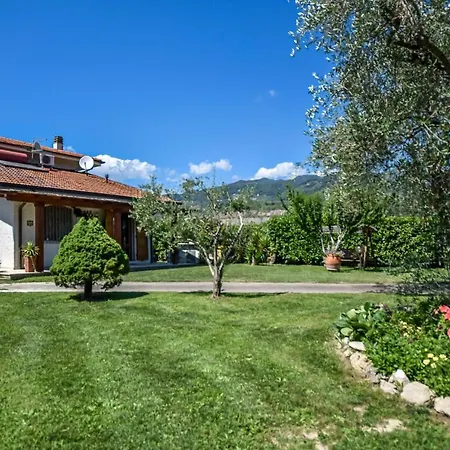 4 Bedroom Pet Friendly In Holiday home
