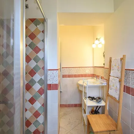 4 Bedroom Pet Friendly In Holiday home Pietrasanta