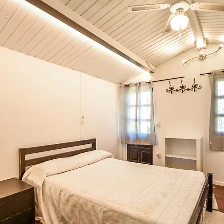 4 Bedroom Pet Friendly In Holiday home