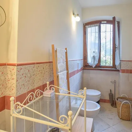 4 Bedroom Pet Friendly In Holiday home